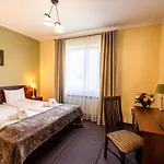 Hotel Kasztelan 3*